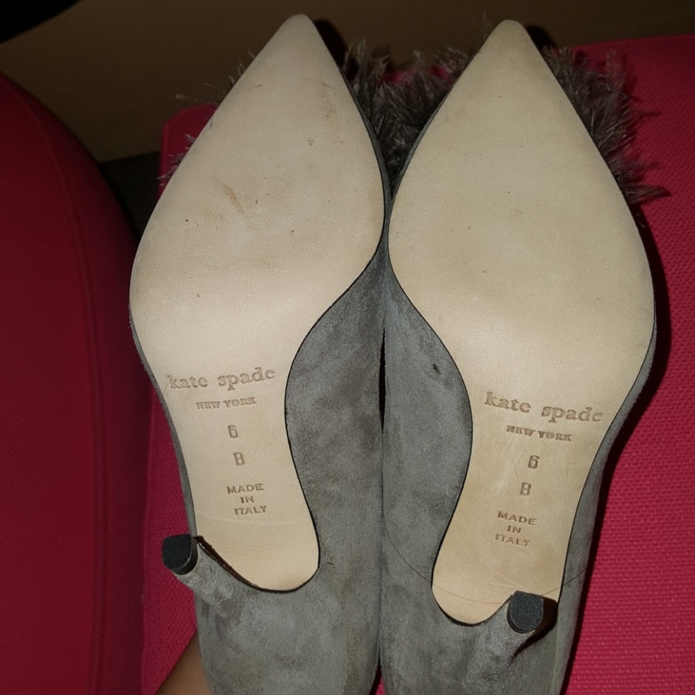 New suede pump - Picture 3 of 4